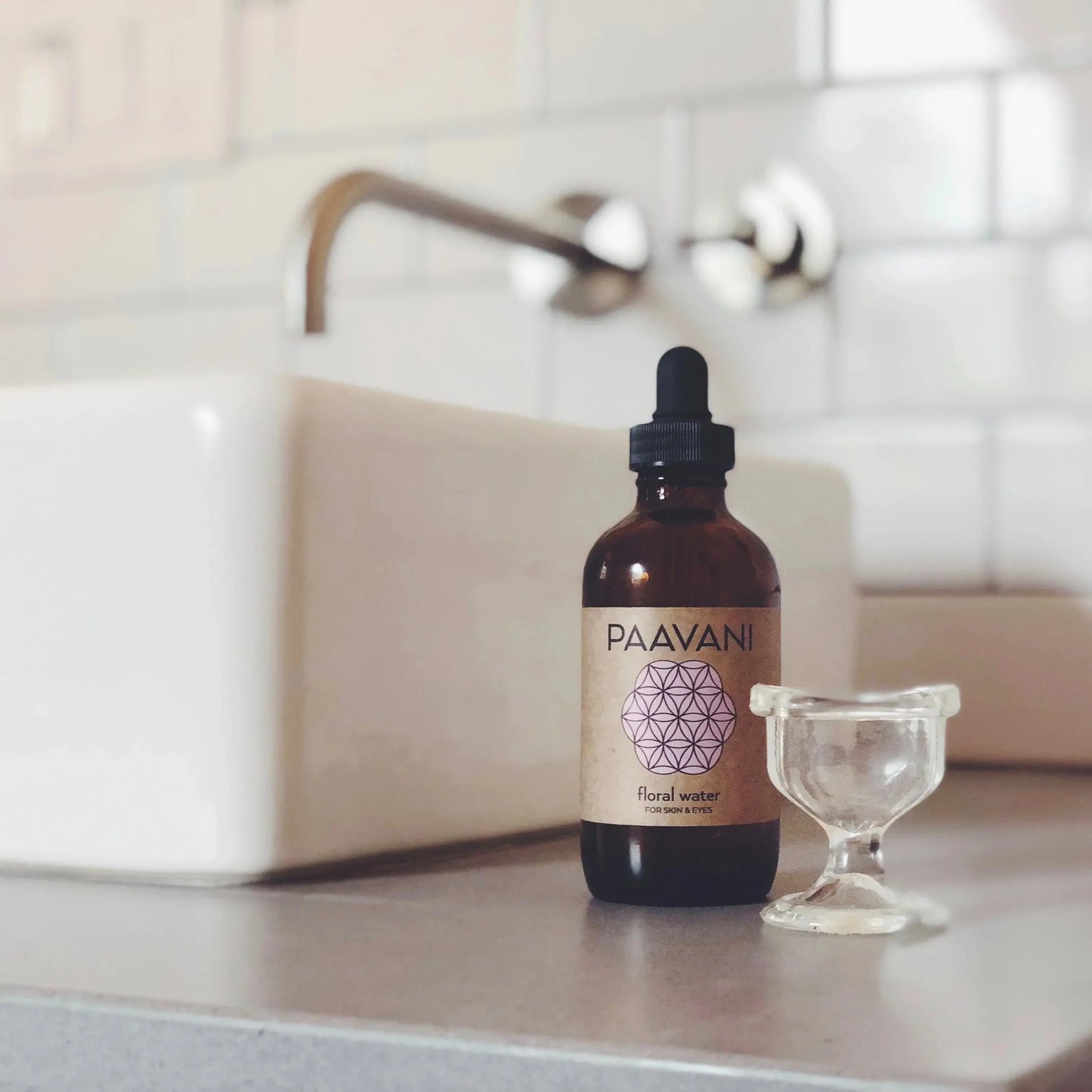 Eye Wash Ritual | Ayurvedic Eye Cleansing for Soothing & Hydrating - Leisure Life USA