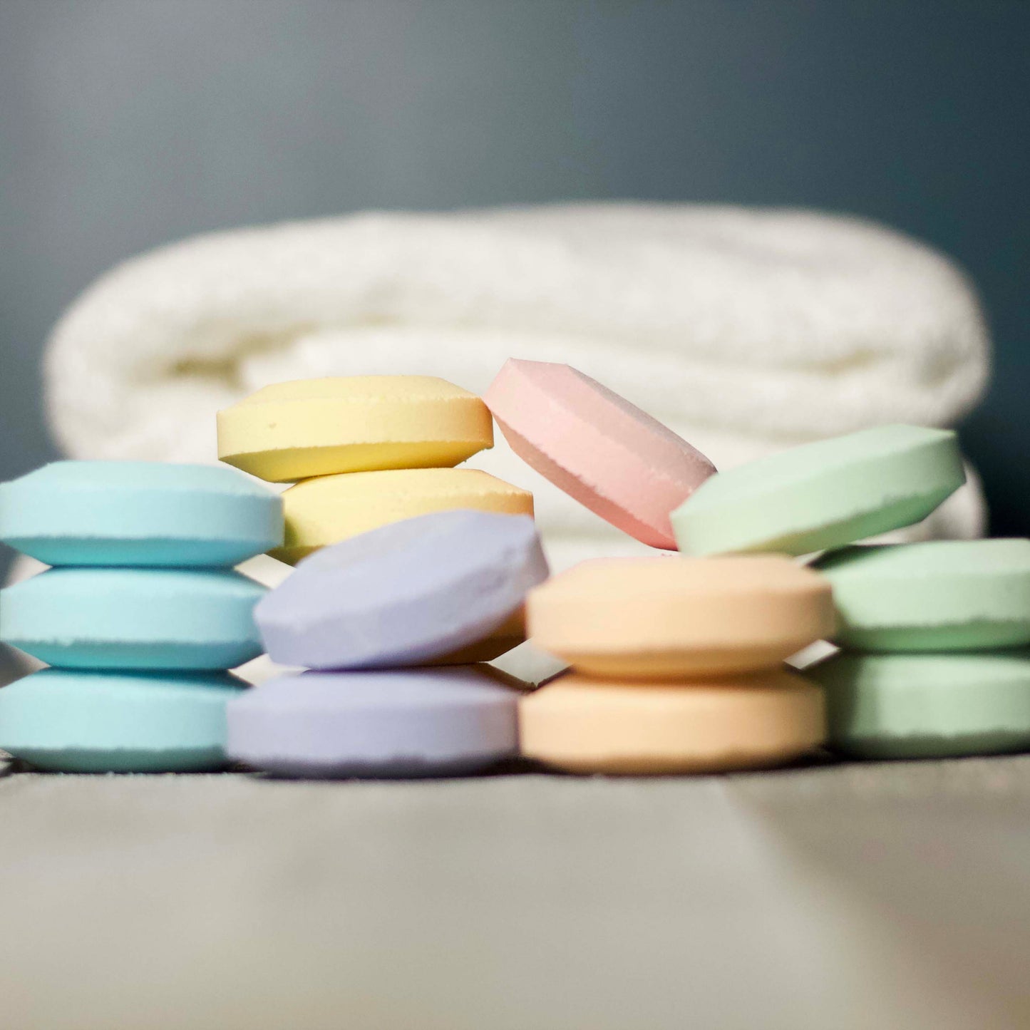 Rock Creek Huckleberry + Raspberry Bubbly Bath Bomb | Mountain Berries